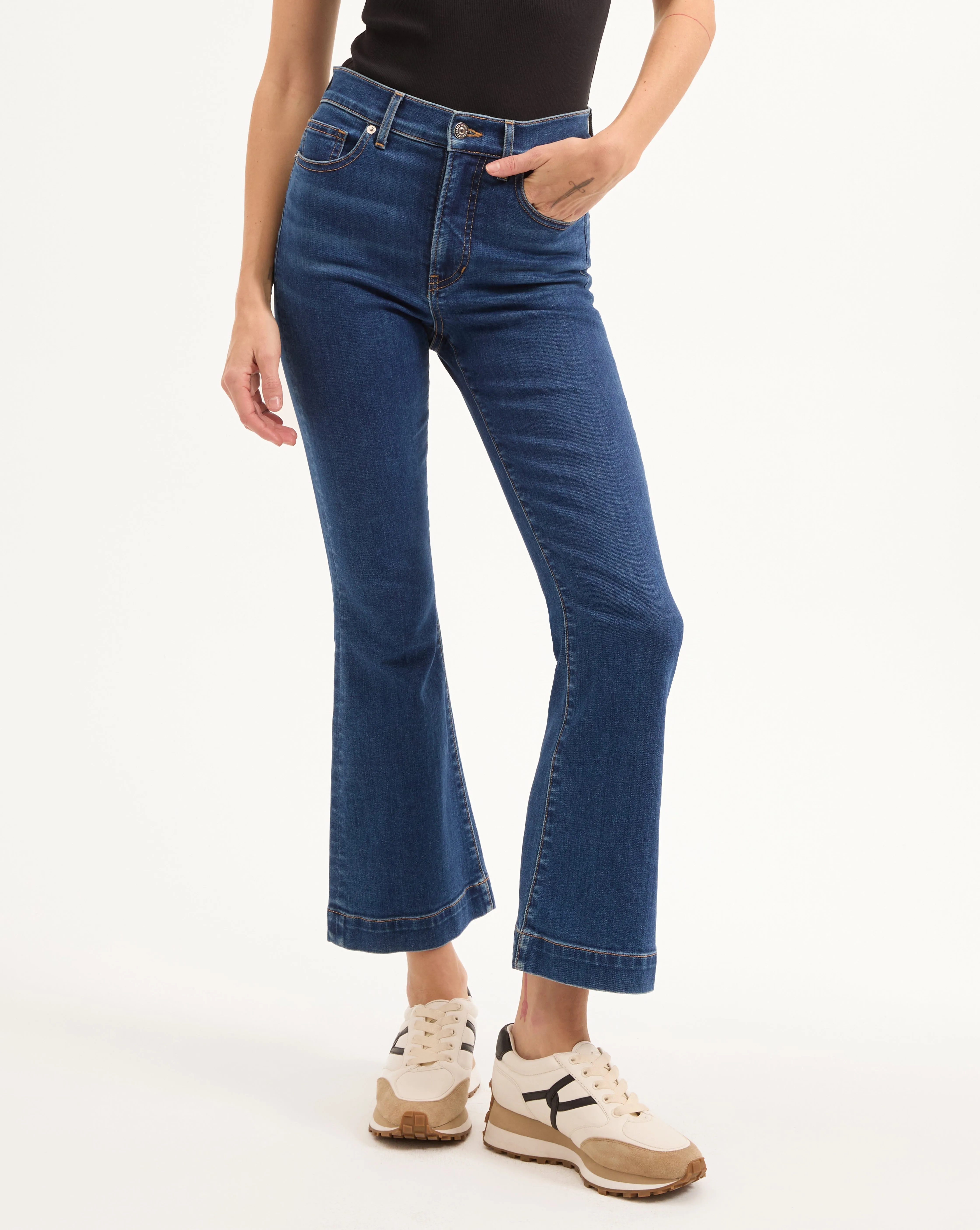 Carson Kick-Flare Jean