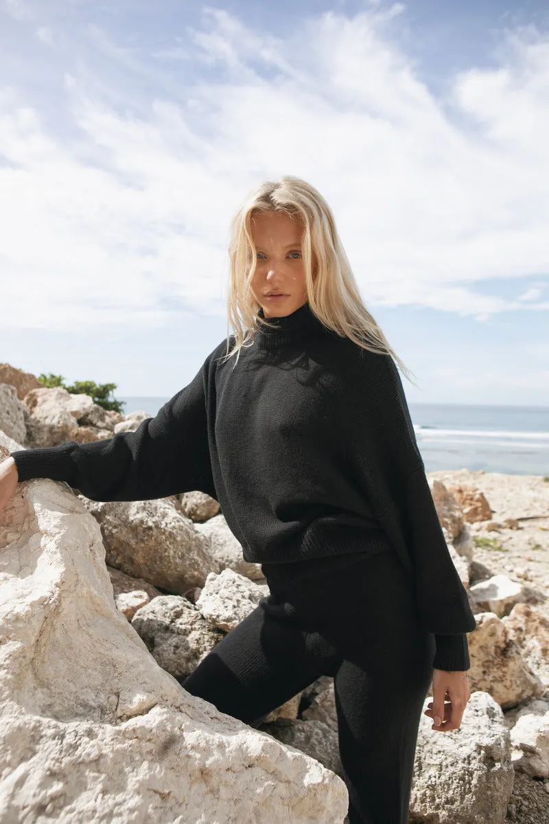 FREE TO FLOW KNIT JUMPER - BLACK