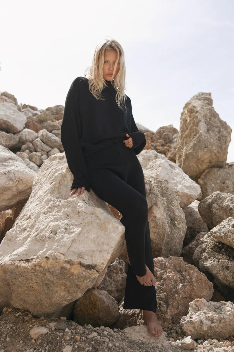 FREE TO FLOW KNIT JUMPER - BLACK