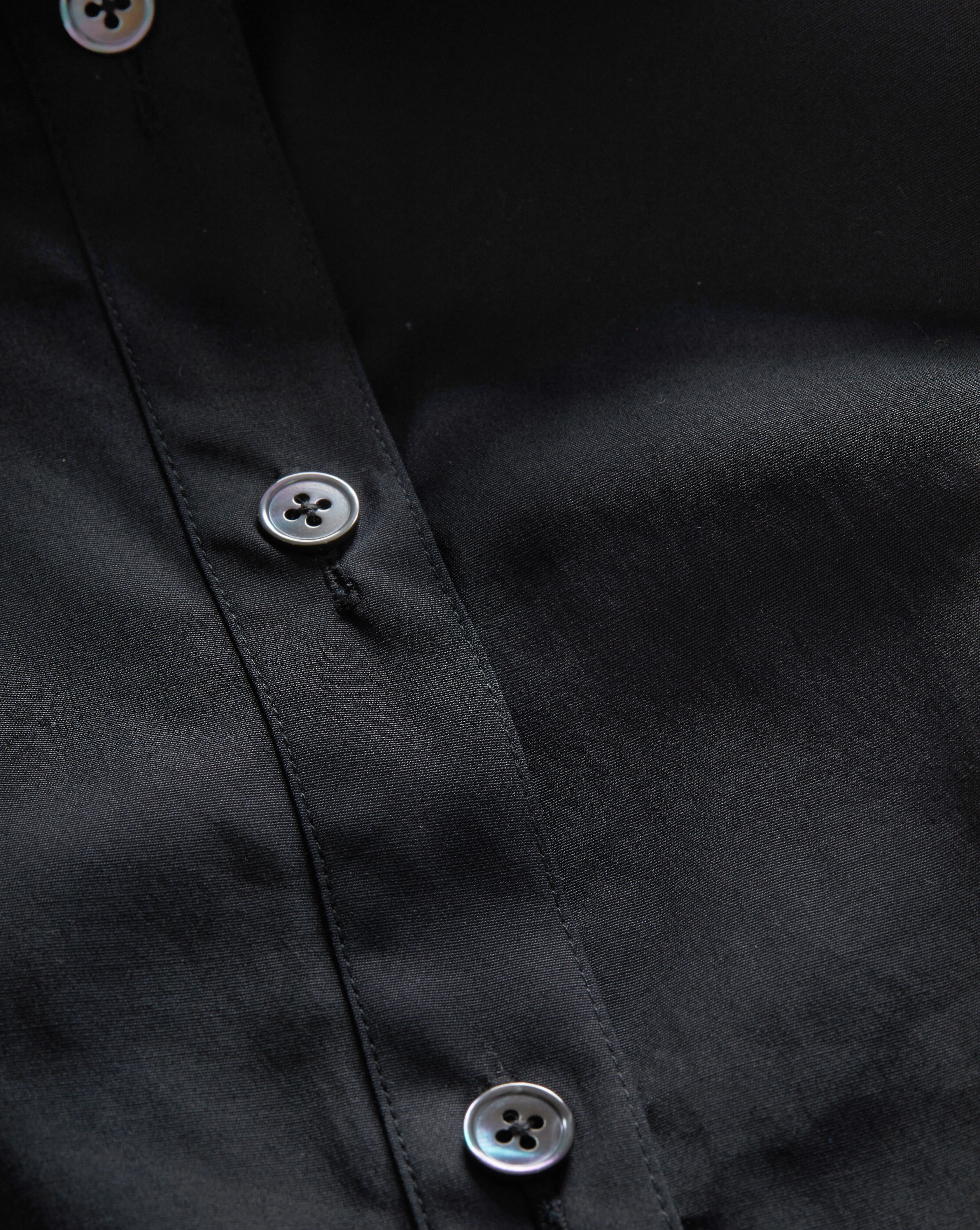 Regina Sleeveless Button-Down Shirt