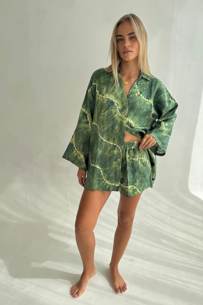 SUNDOWNER SHORT - FOREST GREEN
