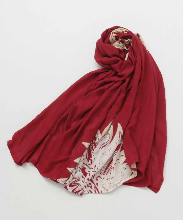 UV Protection Tribal Feather Print Scarf with Pouch